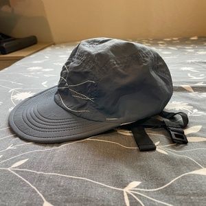 Cute Surf Hat! Crossen brand, blue color